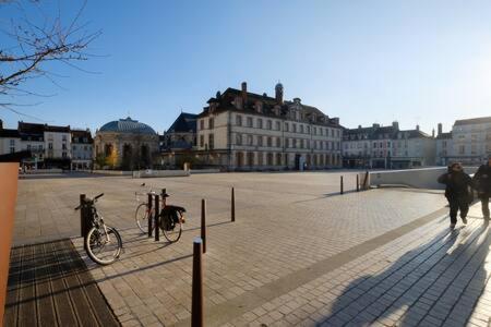 Le Petit France - Hyper Centre De Fontainebleau - Proche Insead Leilighet Eksteriør bilde